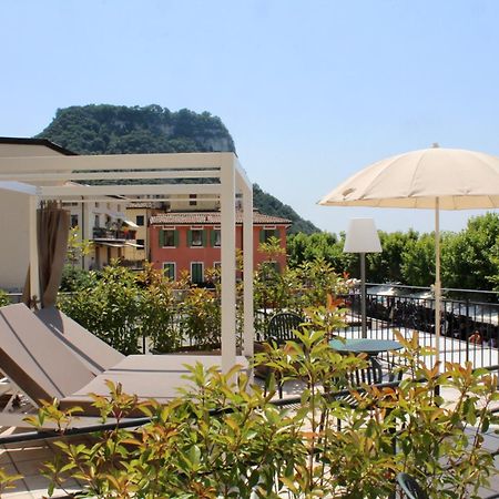 Hotel Tre Corone ガルダ エクステリア 写真