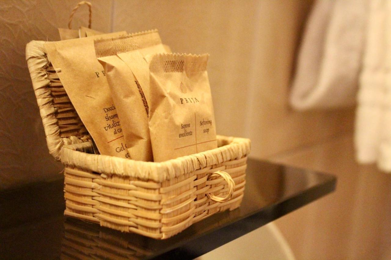 Hotel Tre Corone ガルダ エクステリア 写真
